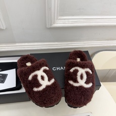 𝐂𝐇𝐀𝐍𝐄𝐋 | 小香 26𝐬𝐬 🦋2026 秋冬新品 专柜经典走秀款 小香经典大双C包头穆勒毛拖 系列上新〰 🍬 𝐂𝐇𝐀𝐍𝐄𝐋 | 小香 26𝐬𝐬 🦋2026 秋冬新品 专柜经典走秀款 小香经典大双C包头穆勒毛拖 系列上新〰 🍬