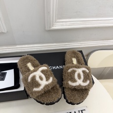 𝐂𝐇𝐀𝐍𝐄𝐋 | 小香 26𝐬𝐬 🦋2026 秋冬新品 专柜经典走秀款 小香经典大双C平底毛拖 系列上新〰 🍬 B 𝐂𝐇𝐀𝐍𝐄𝐋 | 小香 26𝐬𝐬 🦋2026 秋冬新品 专柜经典走秀款 小香经典大双C平底毛拖 系列上新〰 🍬 B