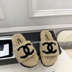 𝐂𝐇𝐀𝐍𝐄𝐋 | 小香 26𝐬𝐬 🦋2026 秋冬新品 专柜经典走秀款 小香经典大双C平底毛拖 系列上新〰 🍬 B 𝐂𝐇𝐀𝐍𝐄𝐋 | 小香 26𝐬𝐬 🦋2026 秋冬新品 专柜经典走秀款 小香经典大双C平底毛拖 系列上新〰 🍬 B