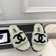 𝐂𝐇𝐀𝐍𝐄𝐋 | 小香 26𝐬𝐬 🦋2026 秋冬新品 专柜经典走秀款 小香经典大双C平底毛拖 系列上新〰 🍬 B 𝐂𝐇𝐀𝐍𝐄𝐋 | 小香 26𝐬𝐬 🦋2026 秋冬新品 专柜经典走秀款 小香经典大双C平底毛拖 系列上新〰 🍬 B