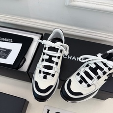 𝐂𝐇𝐀𝐍𝐄𝐋 | 小香 26𝐬𝐬 🦋2026 秋冬新品 专柜经典走秀款 小香经典双C拼色休闲运动鞋 系列上新〰 🍬 𝐂𝐇𝐀𝐍𝐄𝐋 | 小香 26𝐬𝐬 🦋2026 秋冬新品 专柜经典走秀款 小香经典双C拼色休闲运动鞋 系列上新〰 🍬