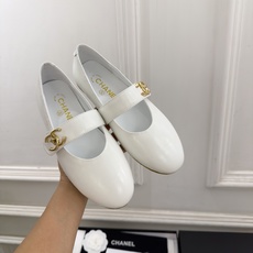 𝐂𝐇𝐀𝐍𝐄𝐋 | 小香 26𝐬𝐬 🦋2026 秋冬新品 专柜经典走秀款 小香经典双C书包扣平底玛丽珍鞋 系列上新〰 𝐂𝐇𝐀𝐍𝐄𝐋 | 小香 26𝐬𝐬 🦋2026 秋冬新品 专柜经典走秀款 小香经典双C书包扣平底玛丽珍鞋 系列上新〰