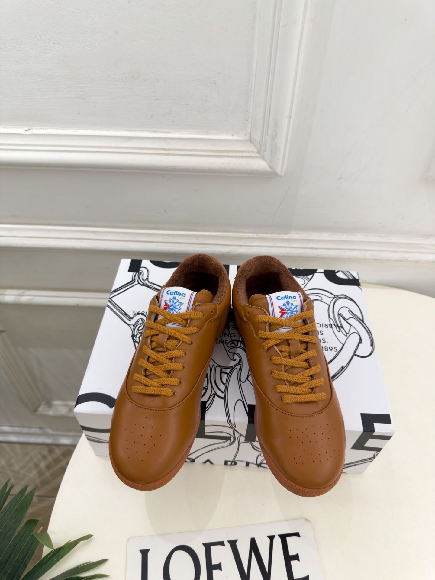 CELINE  | 赛琳  26𝐬𝐬  💛2026秋冬新品 赛琳联名款复古休闲运动鞋 上新！ 🔜BS 这一季的赛琳真的是