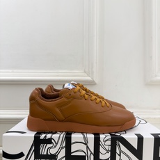 CELINE | 赛琳 26𝐬𝐬 💛2026秋冬新品 赛琳联名款复古休闲运动鞋 上新! 🔜BS 这一季的赛琳真的是 CELINE | 赛琳 26𝐬𝐬 💛2026秋冬新品 赛琳联名款复古休闲运动鞋 上新! 🔜BS 这一季的赛琳真的是