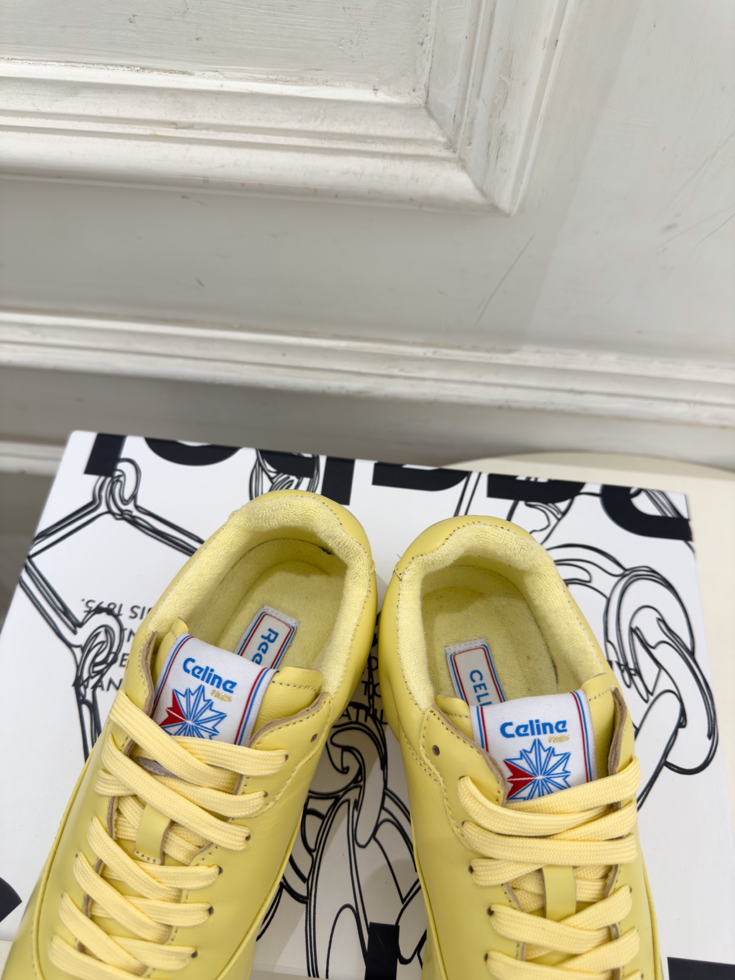 CELINE  | 赛琳  26𝐬𝐬  💛2026秋冬新品 赛琳联名款复古休闲运动鞋 上新！ 🔜BS 这一季的赛琳真的是