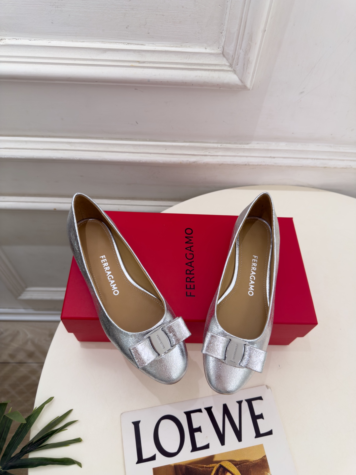 Ferragamo|菲拉格慕26𝐬𝐬 2026秋冬新品菱格蝴蝶结平底芭蕾鞋 火爆上新! 这鞋绝对是黑马选手 颜值超高 Ferragamo|菲拉格慕26𝐬𝐬 2026秋冬新品菱格蝴蝶结平底芭蕾鞋 火爆上新! 这鞋绝对是黑马选手 颜值超高
