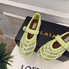 ALAÏA 阿莱亚26𝐬𝐬 2026秋冬新品 秀场同款 ALAÏA镂空编织平底芭蕾舞鞋 ————————— Alaï ALAÏA 阿莱亚26𝐬𝐬 2026秋冬新品 秀场同款 ALAÏA镂空编织平底芭蕾舞鞋 ————————— Alaï