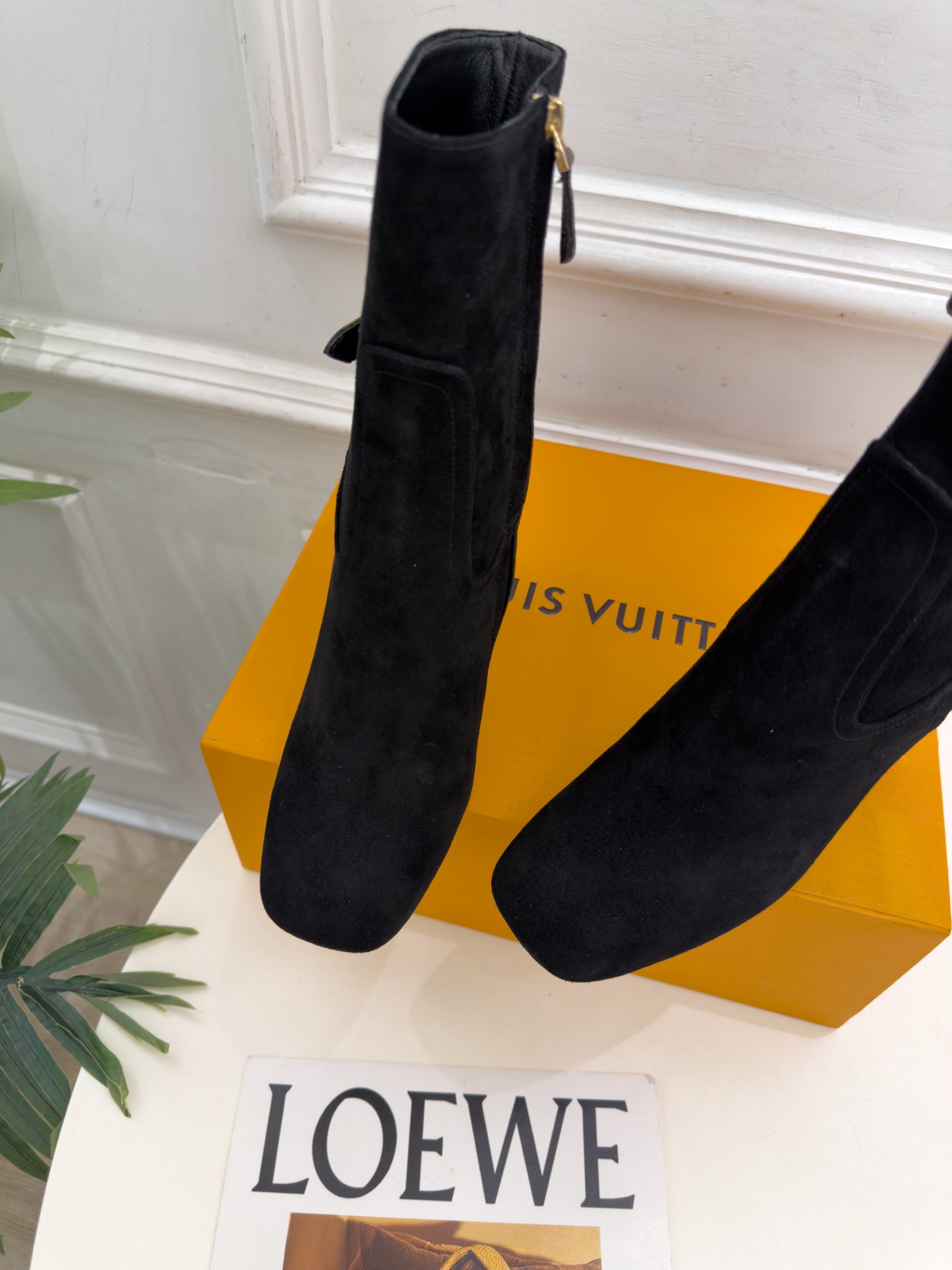 LV | 路易威登 26𝐬𝐬 🧡💚2026 秋冬新款 顶级版本‼️原版一致 专柜主打最新款 LV 梅花跟皮带扣侧拉 LV | 路易威登 26𝐬𝐬 🧡💚2026 秋冬新款 顶级版本‼️原版一致 专柜主打最新款 LV 梅花跟皮带扣侧拉
