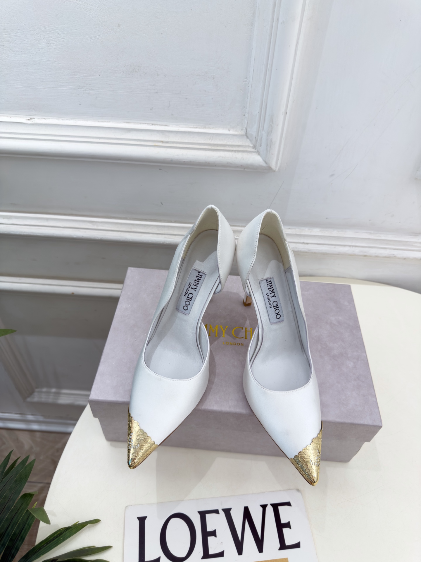 JimmyChoo 吉米周 26𝐬𝐬 ———      ✨ 2026秋冬新品 专柜最新 JC真丝缎面金属头内空高跟鞋  
