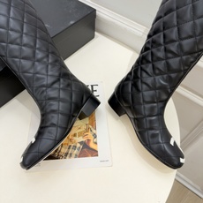 𝐂𝐇𝐀𝐍𝐄𝐋 | 小香 26𝐬𝐬 🦋2026 秋冬新品 专柜经典走秀款 小香大双C菱格中古长筒靴 系列上新〰 🍬 𝐂𝐇𝐀𝐍𝐄𝐋 | 小香 26𝐬𝐬 🦋2026 秋冬新品 专柜经典走秀款 小香大双C菱格中古长筒靴 系列上新〰 🍬