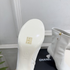 𝐂𝐇𝐀𝐍𝐄𝐋 | 小香 26𝐬𝐬 🦋2026 秋冬新品 专柜经典走秀款 小香双C极简高跟弹力短靴 系列上新〰 🍬 𝐂𝐇𝐀𝐍𝐄𝐋 | 小香 26𝐬𝐬 🦋2026 秋冬新品 专柜经典走秀款 小香双C极简高跟弹力短靴 系列上新〰 🍬