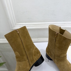Maison Margiela· 马吉拉26𝐬𝐬 2026秋冬新品 MM6复古皮带扣分趾粗跟短靴———————— MM Maison Margiela· 马吉拉26𝐬𝐬 2026秋冬新品 MM6复古皮带扣分趾粗跟短靴———————— MM