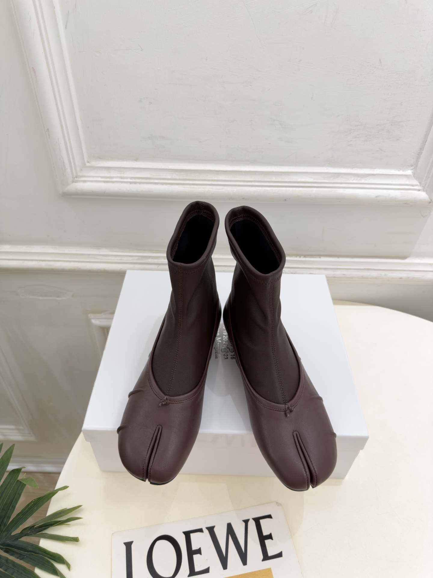 Maison Margiela· 马吉拉26𝐬𝐬  2026秋冬新品 MM6复古褶皱分趾弹力短靴———————— MM6