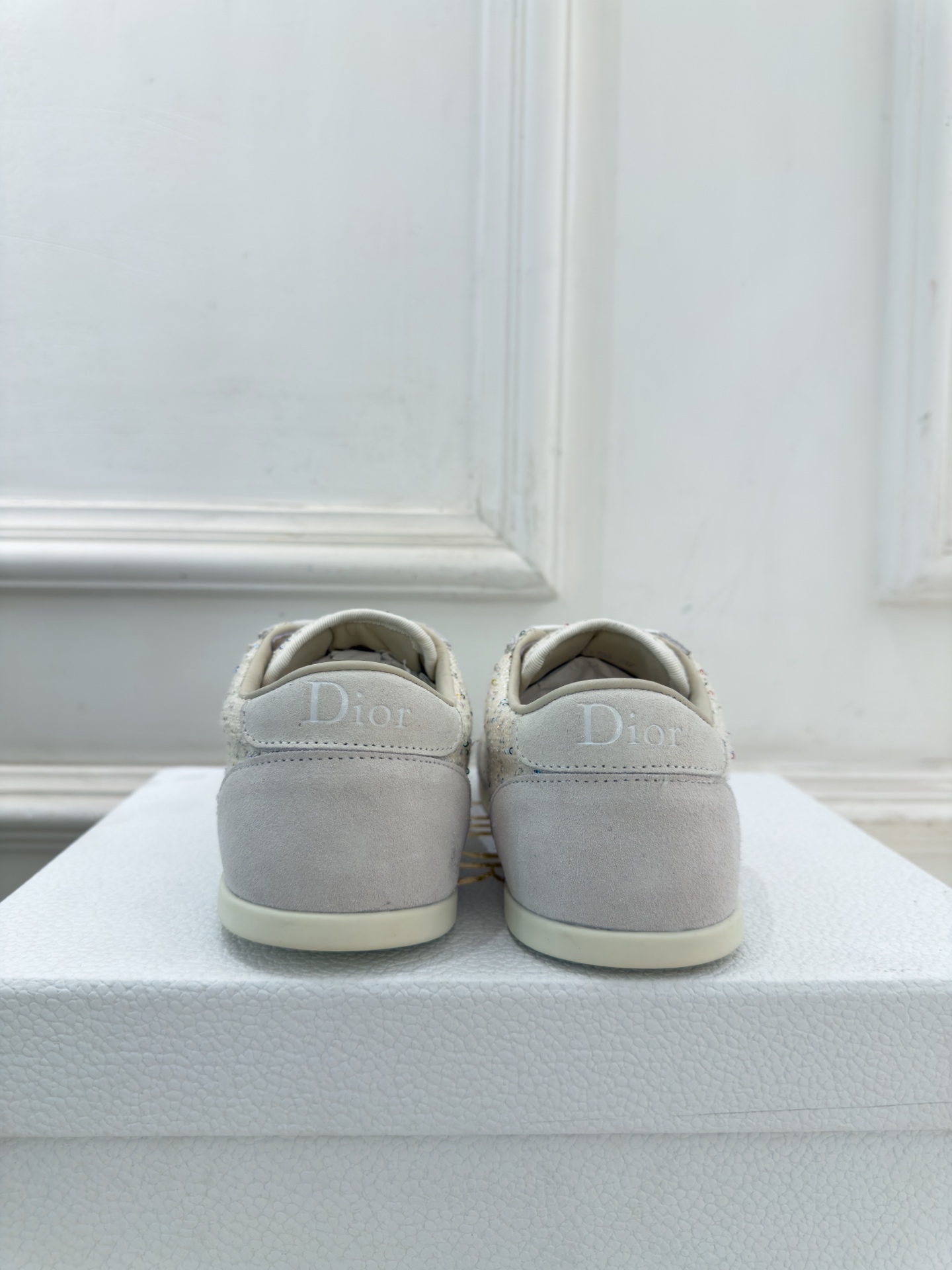 Dior | 迪奥 26𝐬𝐬 🧡💚2026秋冬新品 顶级版本⚠️ 专柜主打新款 Dior Ribbon 复古系带运动 Dior | 迪奥 26𝐬𝐬 🧡💚2026秋冬新品 顶级版本⚠️ 专柜主打新款 Dior Ribbon 复古系带运动