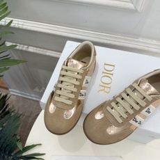 Dior | 迪奥 26𝐬𝐬 🧡💚2026秋冬新品 顶级版本⚠️ 专柜主打新款 Dior Ribbon 复古系带运动 Dior | 迪奥 26𝐬𝐬 🧡💚2026秋冬新品 顶级版本⚠️ 专柜主打新款 Dior Ribbon 复古系带运动