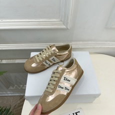 Dior | 迪奥 26𝐬𝐬 🧡💚2026秋冬新品 顶级版本⚠️ 专柜主打新款 Dior Ribbon 复古系带运动 Dior | 迪奥 26𝐬𝐬 🧡💚2026秋冬新品 顶级版本⚠️ 专柜主打新款 Dior Ribbon 复古系带运动