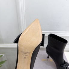 JimmyChoo 吉米周 26𝐬𝐬 ——— ✨ 2026秋冬新品 专柜最新JC蝴蝶结后拉链尖头高跟短靴 BS JimmyChoo 吉米周 26𝐬𝐬 ——— ✨ 2026秋冬新品 专柜最新JC蝴蝶结后拉链尖头高跟短靴 BS