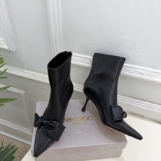 JimmyChoo 吉米周 26𝐬𝐬 ——— ✨ 2026秋冬新品 专柜最新JC蝴蝶结后拉链尖头高跟短靴 BS JimmyChoo 吉米周 26𝐬𝐬 ——— ✨ 2026秋冬新品 专柜最新JC蝴蝶结后拉链尖头高跟短靴 BS