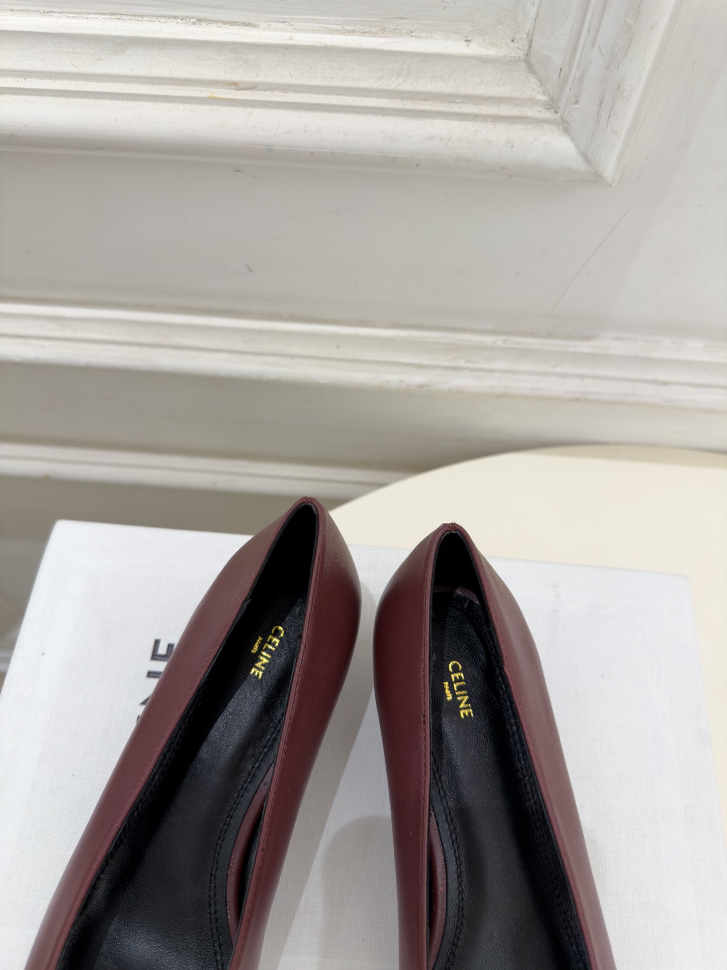 CELINE  | 赛琳  26𝐬𝐬  💛2026秋冬新品 极简尖头猫跟单鞋 上新！ 🔜BS 这一季的赛琳真的是开了挂、