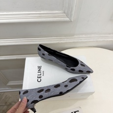 CELINE | 赛琳 26𝐬𝐬 💛2026秋冬新品 极简尖头猫跟单鞋 上新! 🔜BS 这一季的赛琳真的是开了挂、 CELINE | 赛琳 26𝐬𝐬 💛2026秋冬新品 极简尖头猫跟单鞋 上新! 🔜BS 这一季的赛琳真的是开了挂、