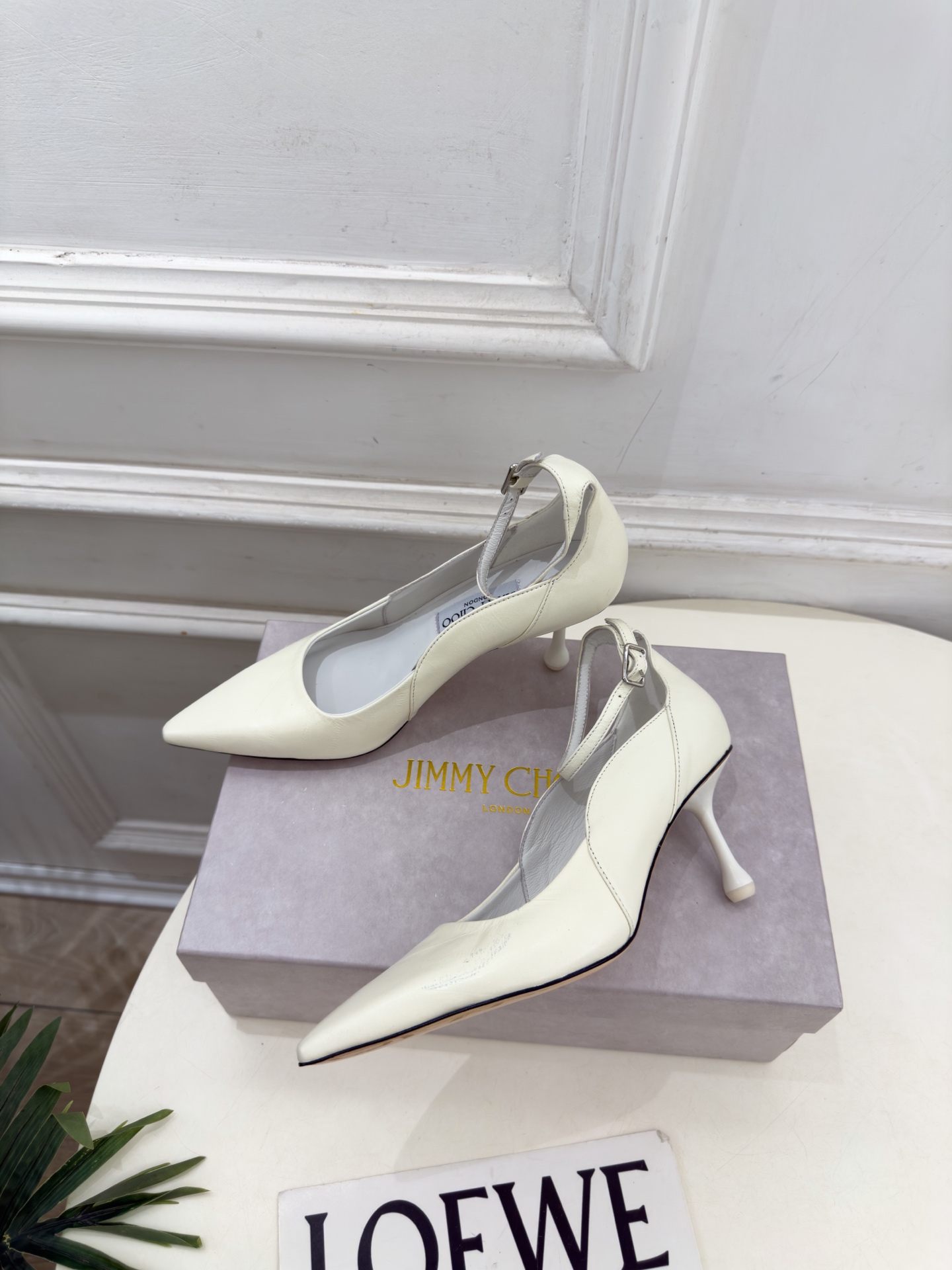JimmyChoo 吉米周 26𝐬𝐬 ——— ✨ 2026秋冬新品 专柜最新JC尖头搭扣高跟鞋 BS名媛气 JimmyChoo 吉米周 26𝐬𝐬 ——— ✨ 2026秋冬新品 专柜最新JC尖头搭扣高跟鞋 BS名媛气