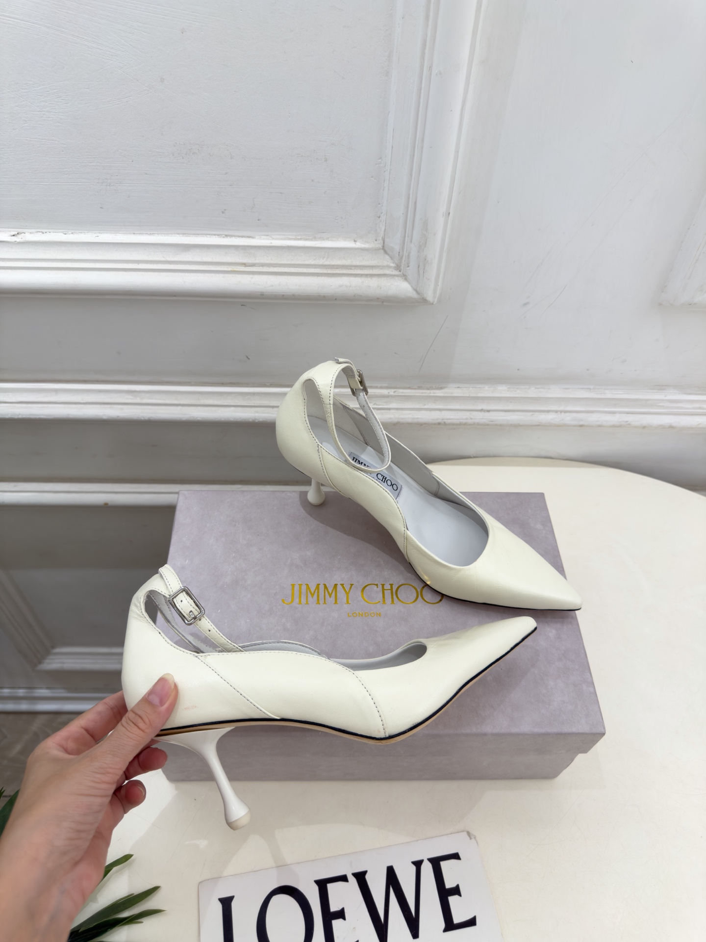 JimmyChoo 吉米周 26𝐬𝐬 ——— ✨ 2026秋冬新品 专柜最新JC尖头搭扣高跟鞋 BS名媛气 JimmyChoo 吉米周 26𝐬𝐬 ——— ✨ 2026秋冬新品 专柜最新JC尖头搭扣高跟鞋 BS名媛气