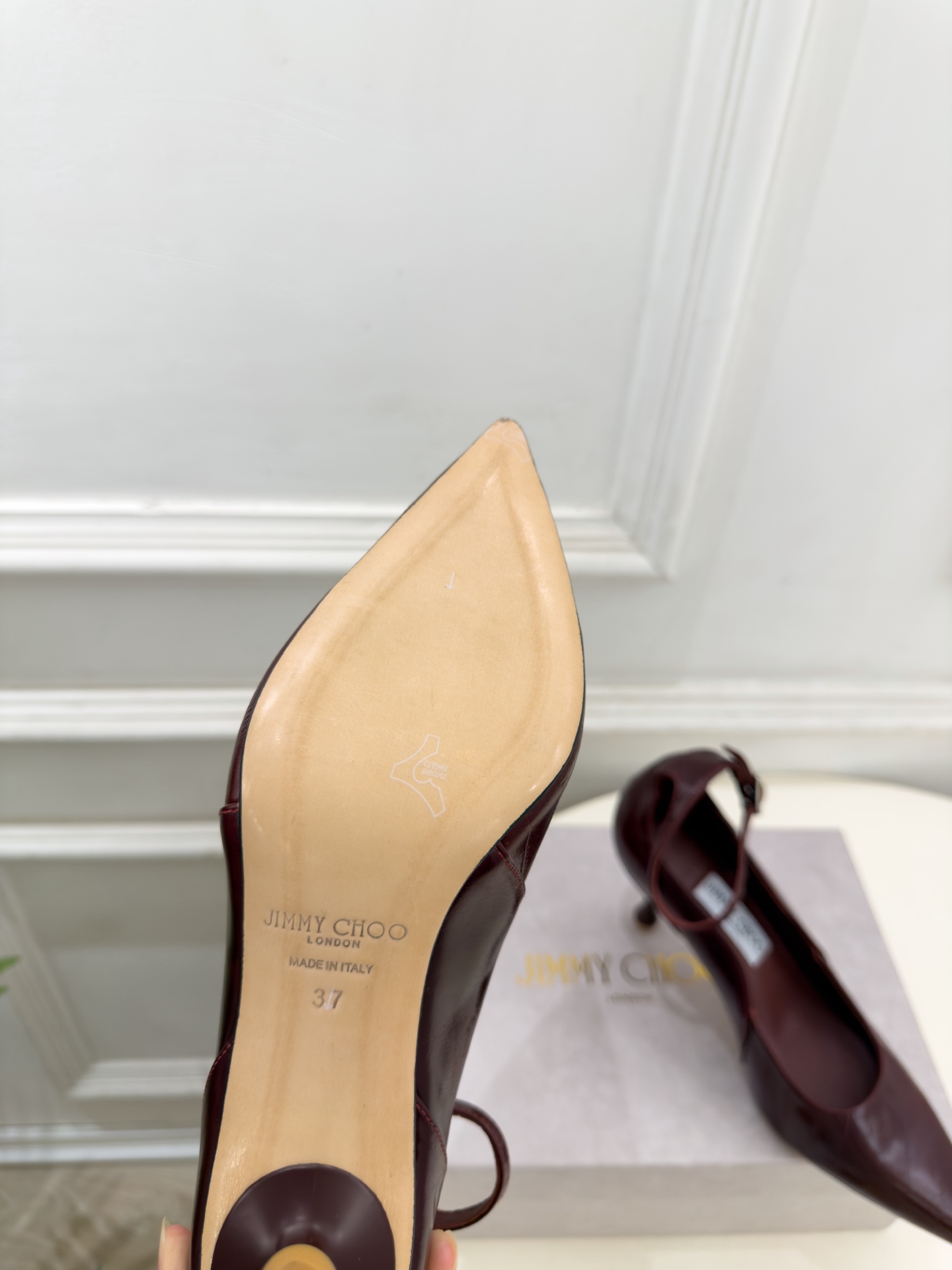 JimmyChoo 吉米周 26𝐬𝐬 ———      ✨ 2026秋冬新品 专柜最新JC尖头搭扣高跟鞋   BS名媛气