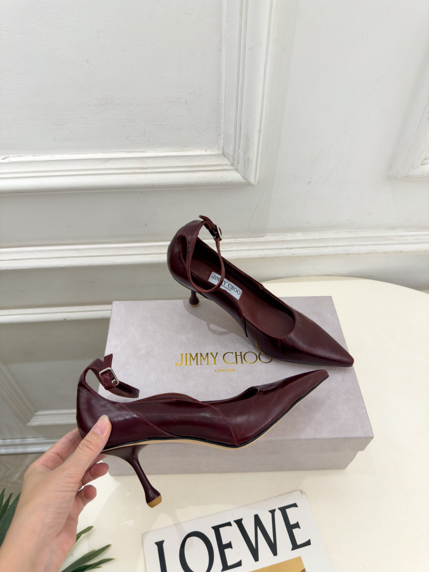 JimmyChoo 吉米周 26𝐬𝐬 ———      ✨ 2026秋冬新品 专柜最新JC尖头搭扣高跟鞋   BS名媛气