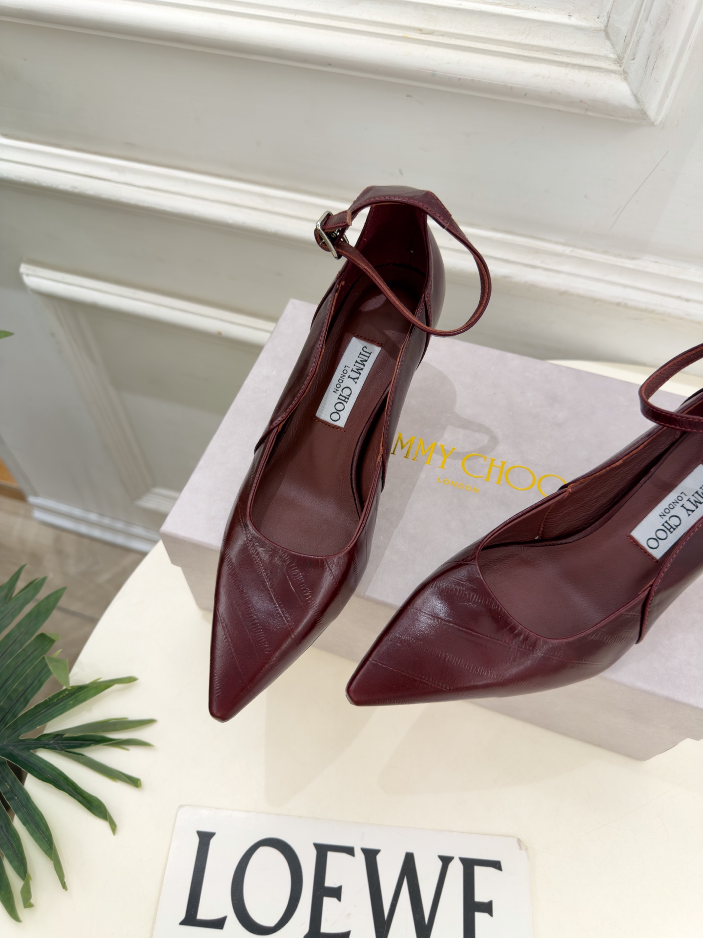 JimmyChoo 吉米周 26𝐬𝐬 ———      ✨ 2026秋冬新品 专柜最新JC尖头搭扣高跟鞋   BS名媛气