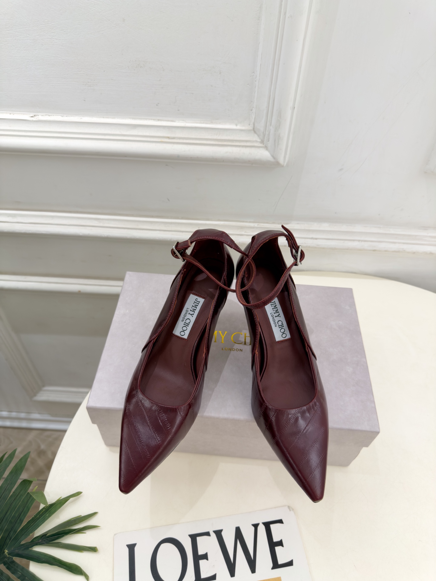 JimmyChoo 吉米周 26𝐬𝐬 ———      ✨ 2026秋冬新品 专柜最新JC尖头搭扣高跟鞋   BS名媛气