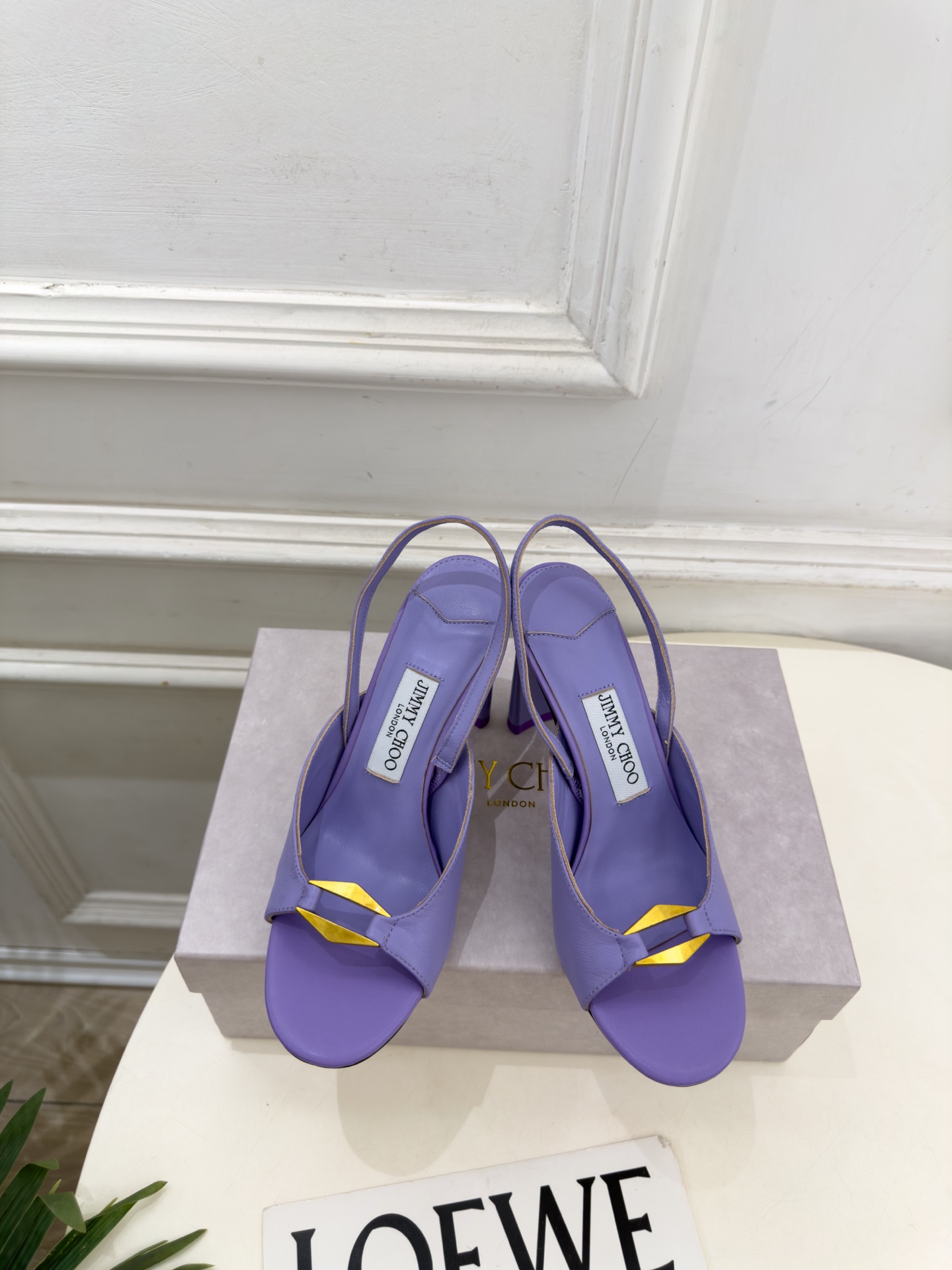JimmyChoo 吉米周 26𝐬𝐬 ———      ✨ 2026秋冬新品 JC金属扣露趾高跟凉鞋 BS名媛气质款 上