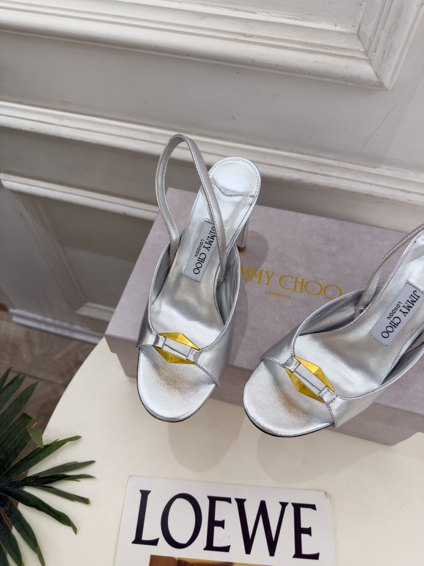 JimmyChoo 吉米周 26𝐬𝐬 ——— ✨ 2026秋冬新品 JC金属扣露趾高跟凉鞋 BS名媛气质款 上 JimmyChoo 吉米周 26𝐬𝐬 ——— ✨ 2026秋冬新品 JC金属扣露趾高跟凉鞋 BS名媛气质款 上