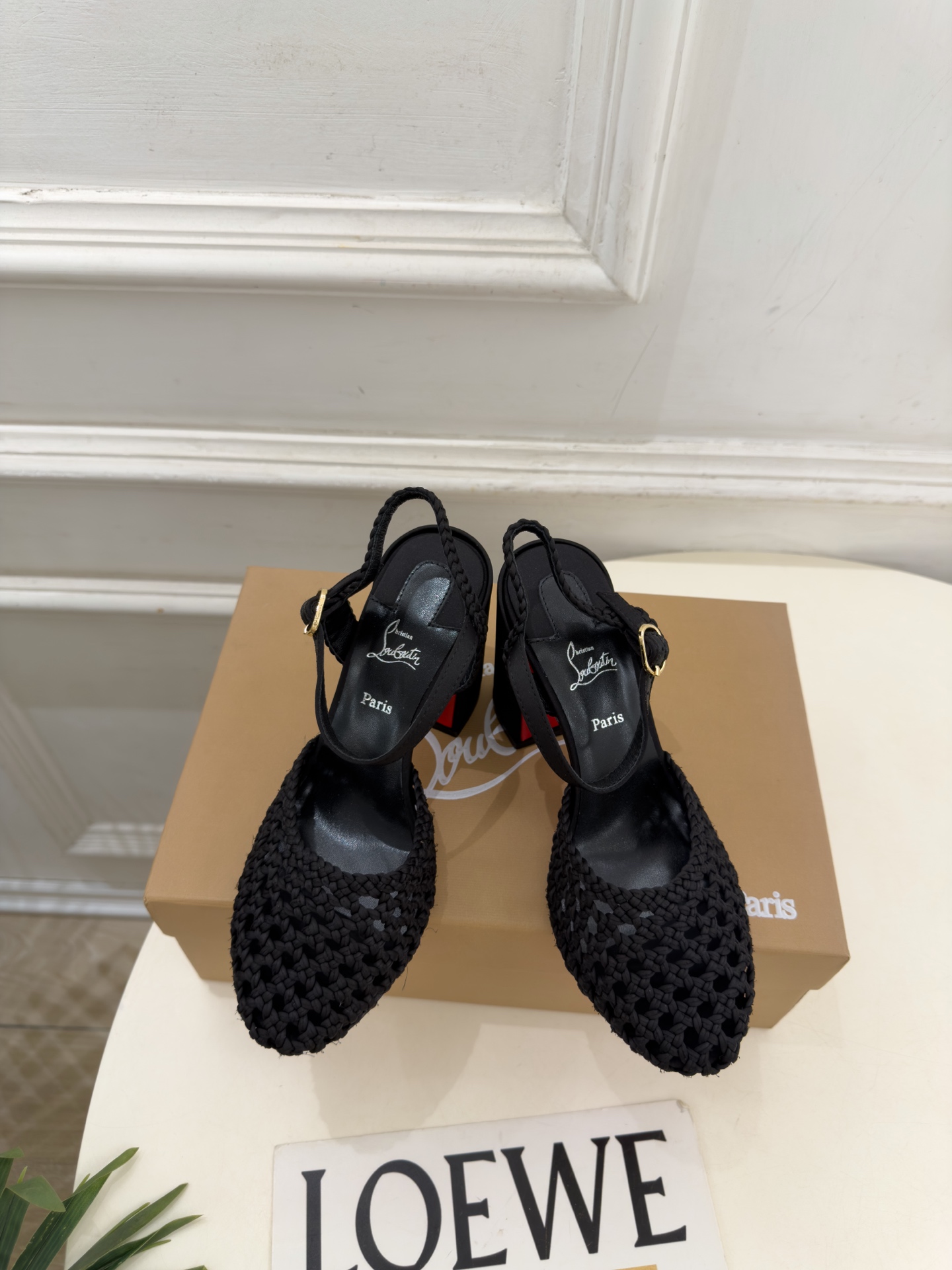 Christian Louboutin路铂廷CL 26ss新品编织镂空粗跟凉鞋 红底鞋系列，魅惑华丽的✨顶级硬货上新 💥