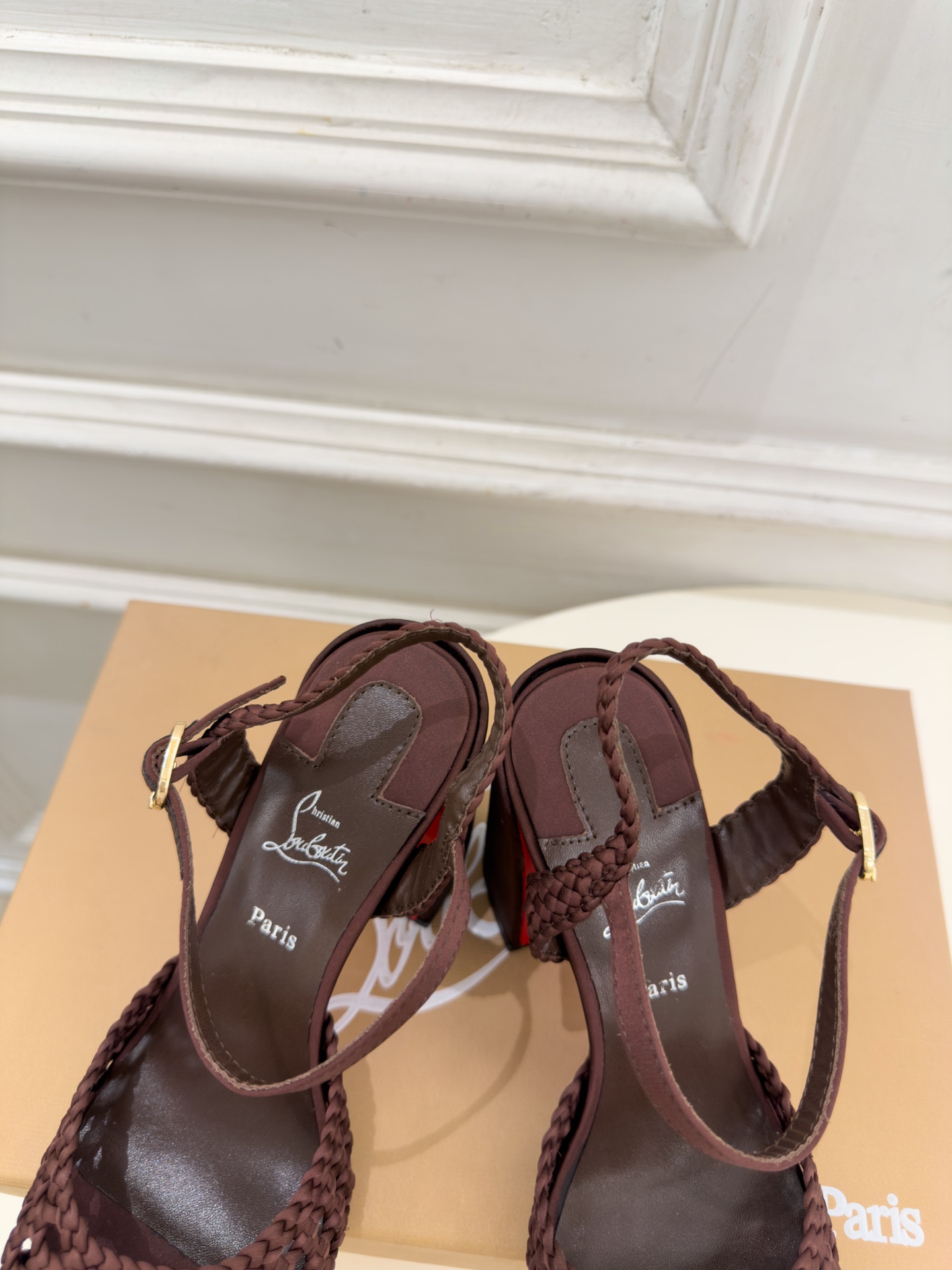 Christian Louboutin路铂廷CL 26ss新品编织镂空粗跟凉鞋 红底鞋系列，魅惑华丽的✨顶级硬货上新 💥