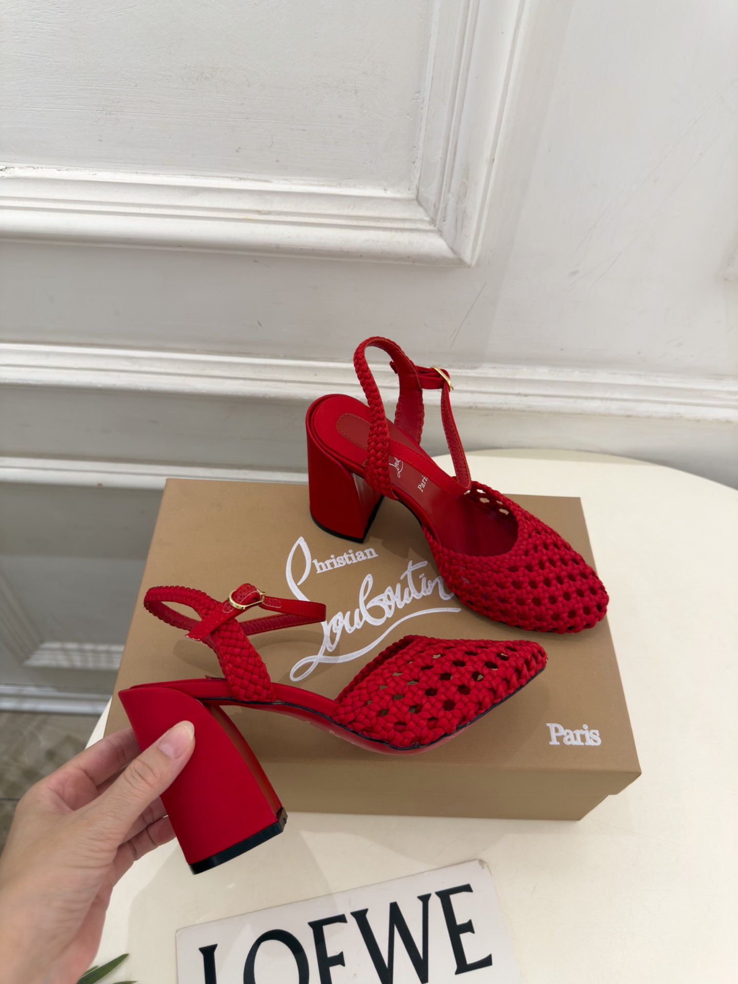 Christian Louboutin路铂廷CL 26ss新品编织镂空粗跟凉鞋 红底鞋系列,魅惑华丽的✨顶级硬货上新 💥 Christian Louboutin路铂廷CL 26ss新品编织镂空粗跟凉鞋 红底鞋系列,魅惑华丽的✨顶级硬货上新 💥