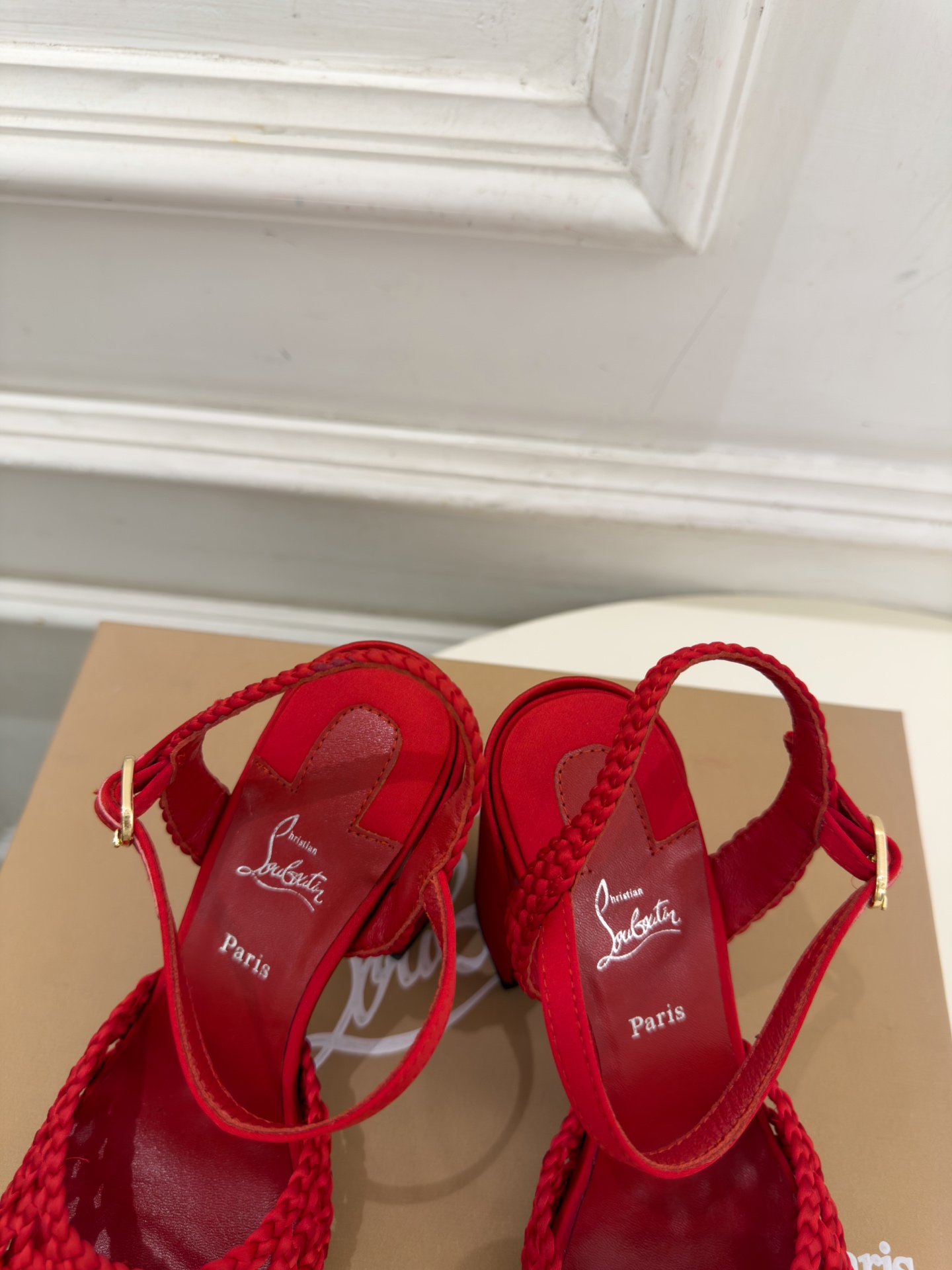 Christian Louboutin路铂廷CL 26ss新品编织镂空粗跟凉鞋 红底鞋系列,魅惑华丽的✨顶级硬货上新 💥 Christian Louboutin路铂廷CL 26ss新品编织镂空粗跟凉鞋 红底鞋系列,魅惑华丽的✨顶级硬货上新 💥