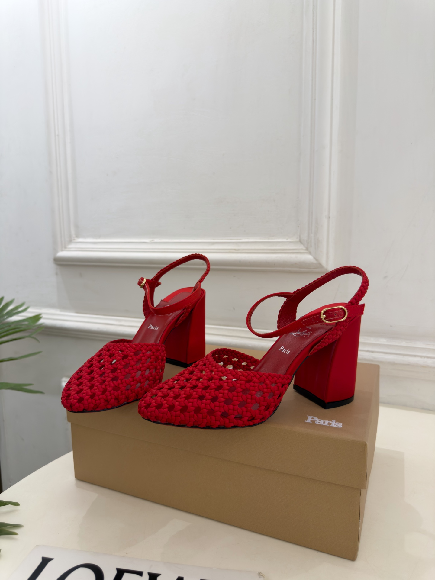Christian Louboutin路铂廷CL 26ss新品编织镂空粗跟凉鞋 红底鞋系列,魅惑华丽的✨顶级硬货上新 💥 Christian Louboutin路铂廷CL 26ss新品编织镂空粗跟凉鞋 红底鞋系列,魅惑华丽的✨顶级硬货上新 💥