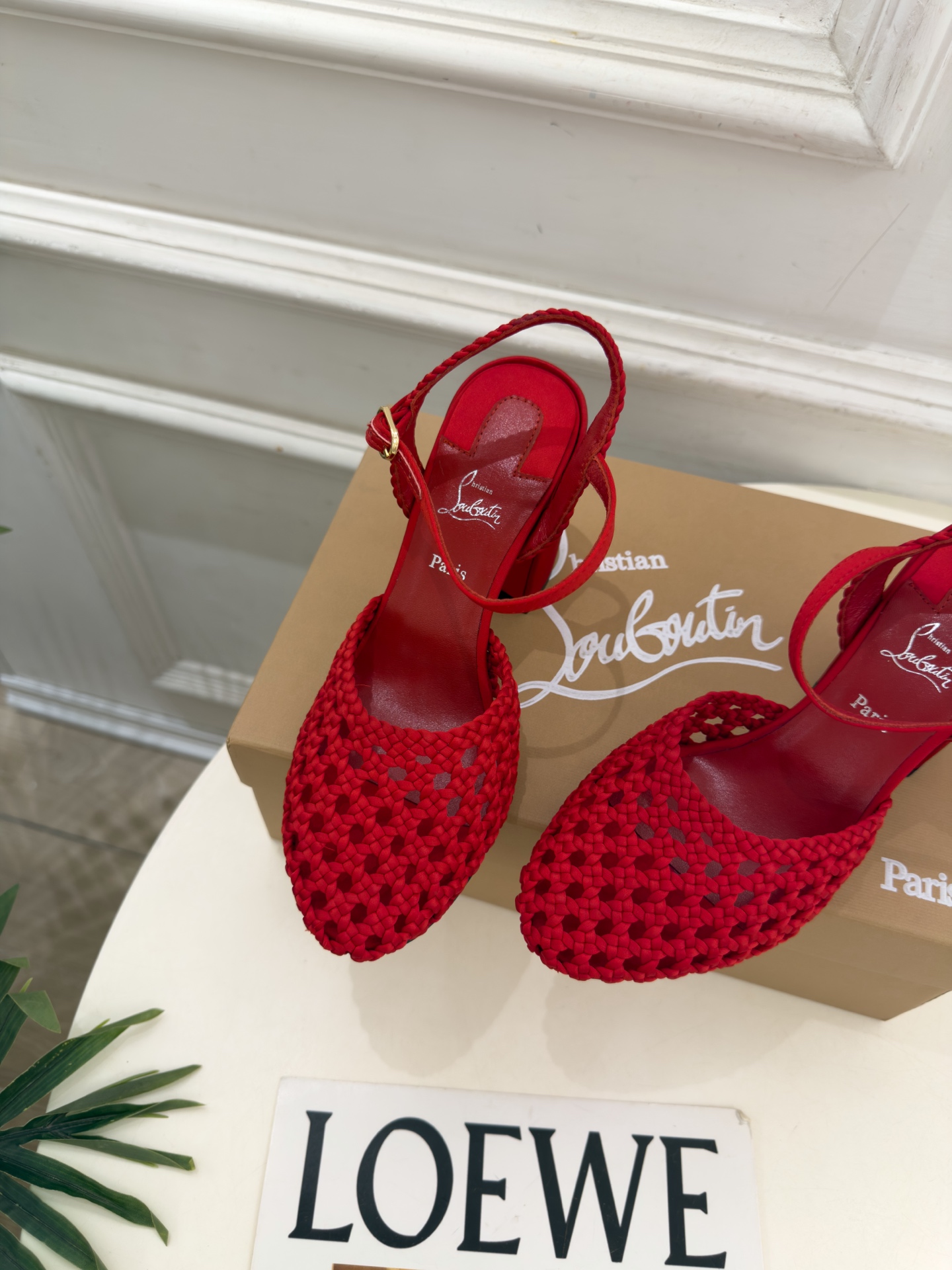 Christian Louboutin路铂廷CL 26ss新品编织镂空粗跟凉鞋 红底鞋系列,魅惑华丽的✨顶级硬货上新 💥 Christian Louboutin路铂廷CL 26ss新品编织镂空粗跟凉鞋 红底鞋系列,魅惑华丽的✨顶级硬货上新 💥