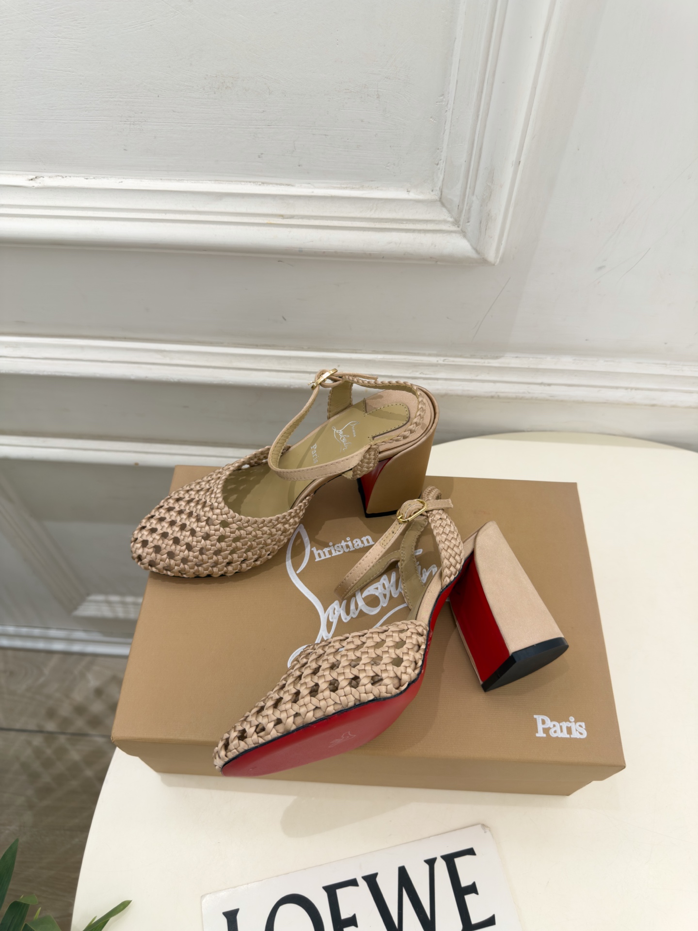Christian Louboutin路铂廷CL 26ss新品编织镂空粗跟凉鞋 红底鞋系列，魅惑华丽的✨顶级硬货上新 💥