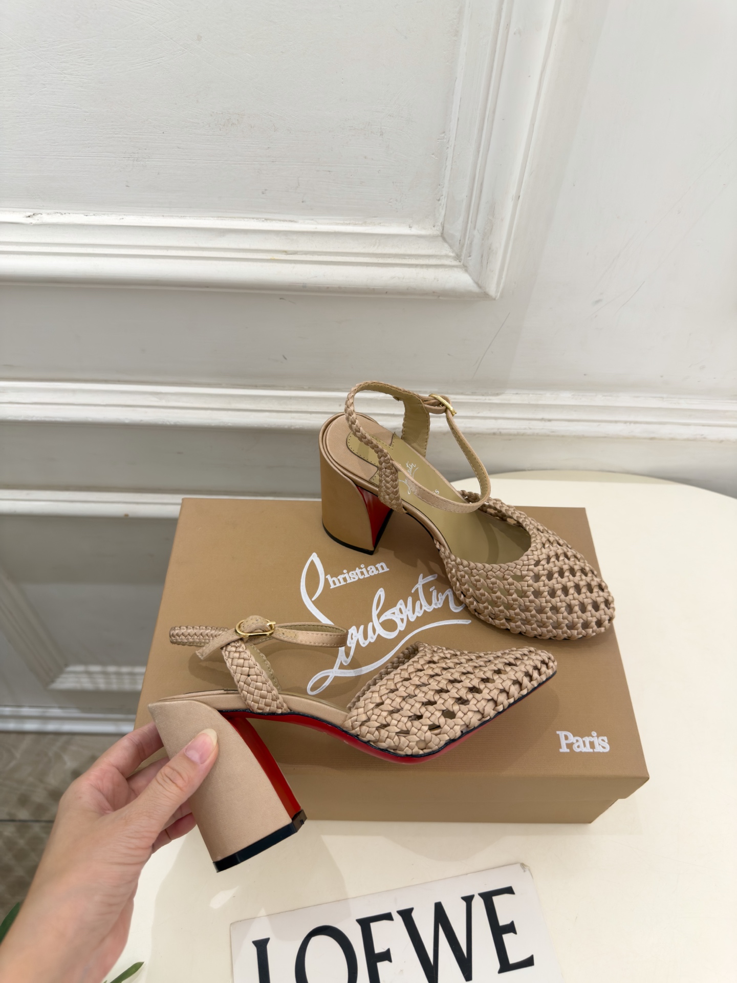 Christian Louboutin路铂廷CL 26ss新品编织镂空粗跟凉鞋 红底鞋系列，魅惑华丽的✨顶级硬货上新 💥