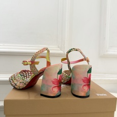 Christian Louboutin路铂廷CL 26ss新品编织镂空粗跟凉鞋 红底鞋系列,魅惑华丽的✨顶级硬货上新 💥 Christian Louboutin路铂廷CL 26ss新品编织镂空粗跟凉鞋 红底鞋系列,魅惑华丽的✨顶级硬货上新 💥