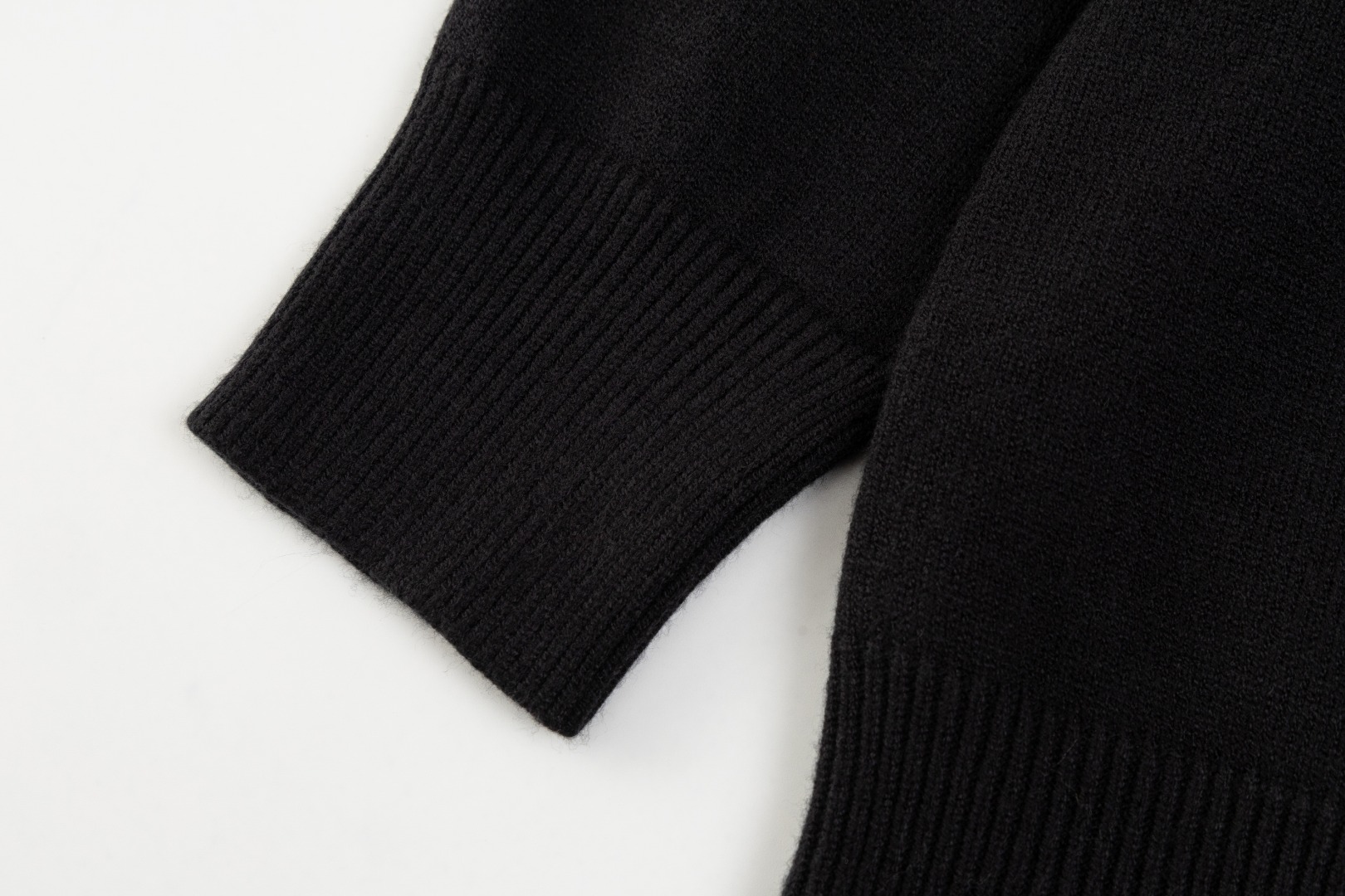 Gucci Logo Knit Sweaters: Quality Detail for Men and Women, Sizes XS-L - 图片 9