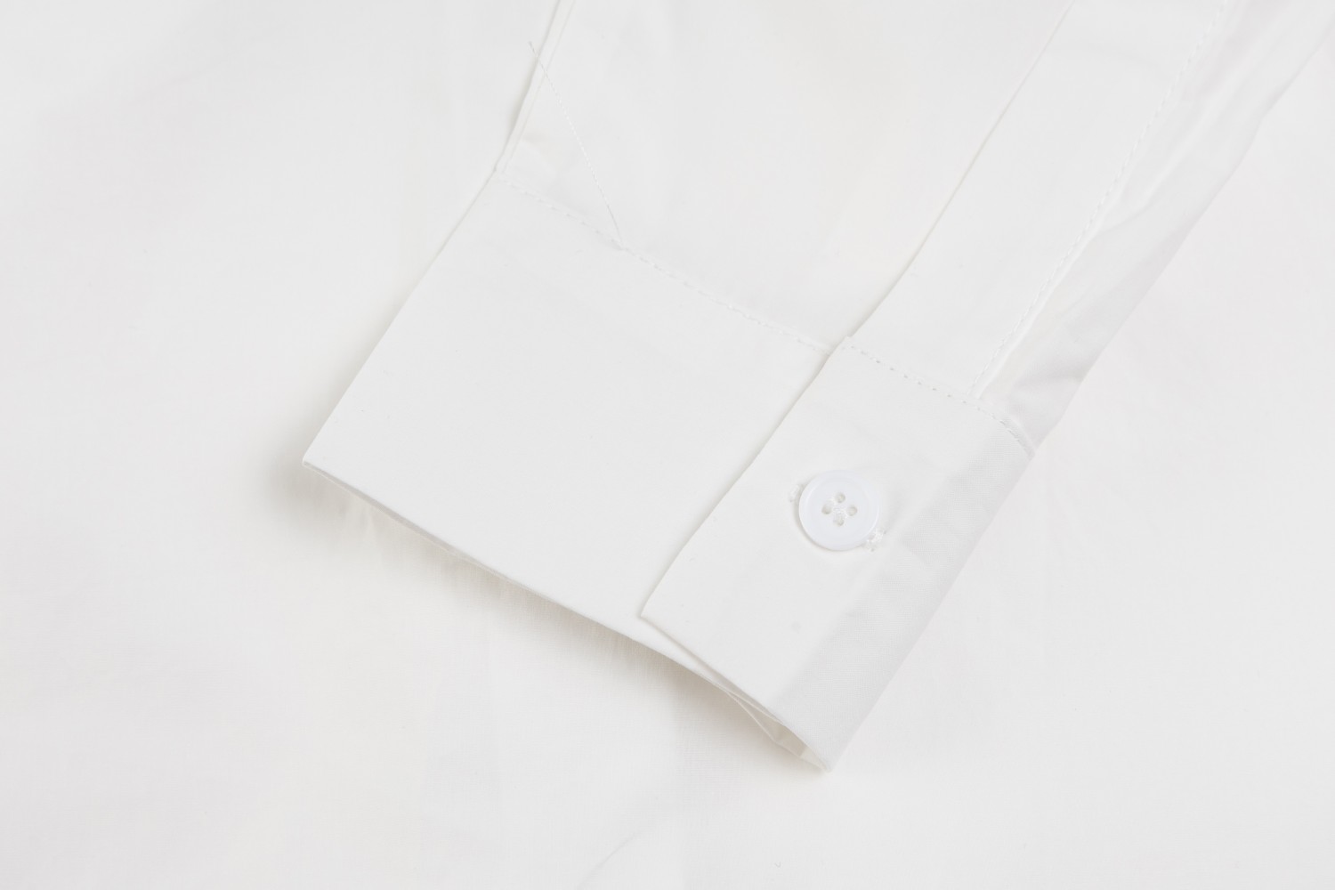 Calvin Klein Jeans CK Logo Embroidered Loose Shirt – Top Summer Style - 图片 9