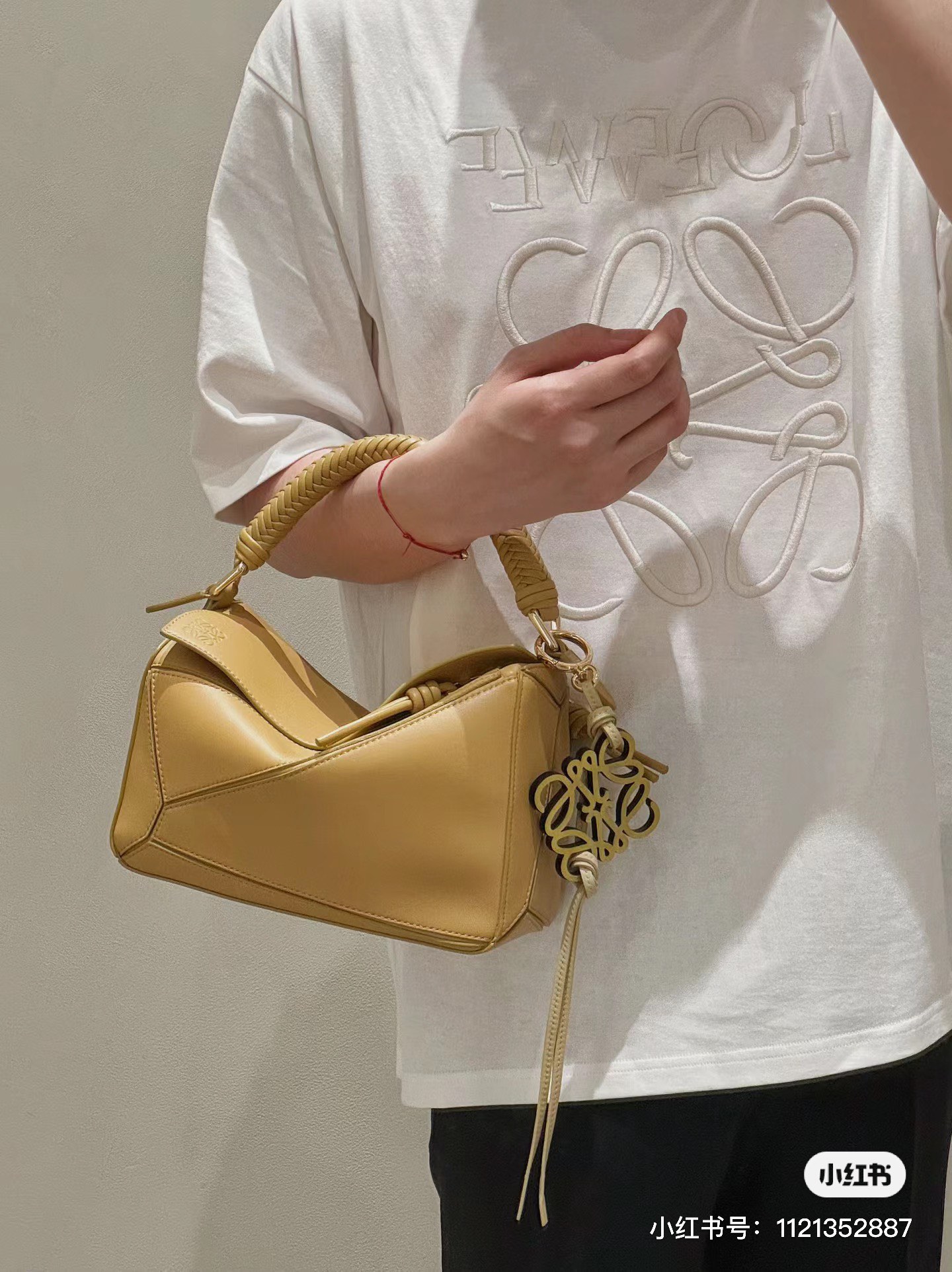 NO:193838,The latest zzle luxury braided handle model~, Puzzle Edge braided, Dolce & Gabbana19860909最新款的zzle 奢华编织手柄款～,Puzzle Edge 编织,Dolce&Gabbana,Bag