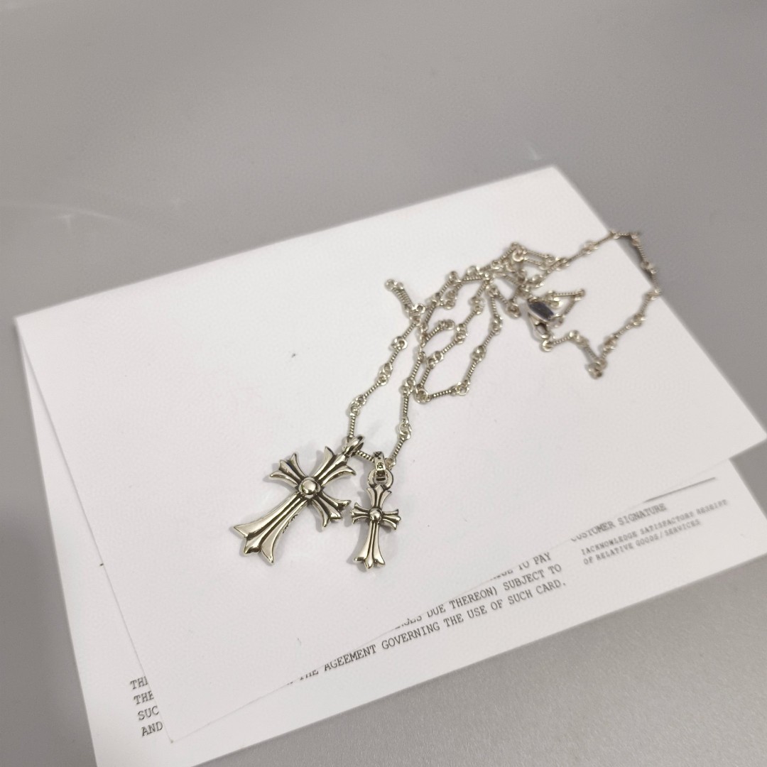 크롬하츠 크로스 블랙 큐빅 펜던트 목걸이 상세 이미지 2