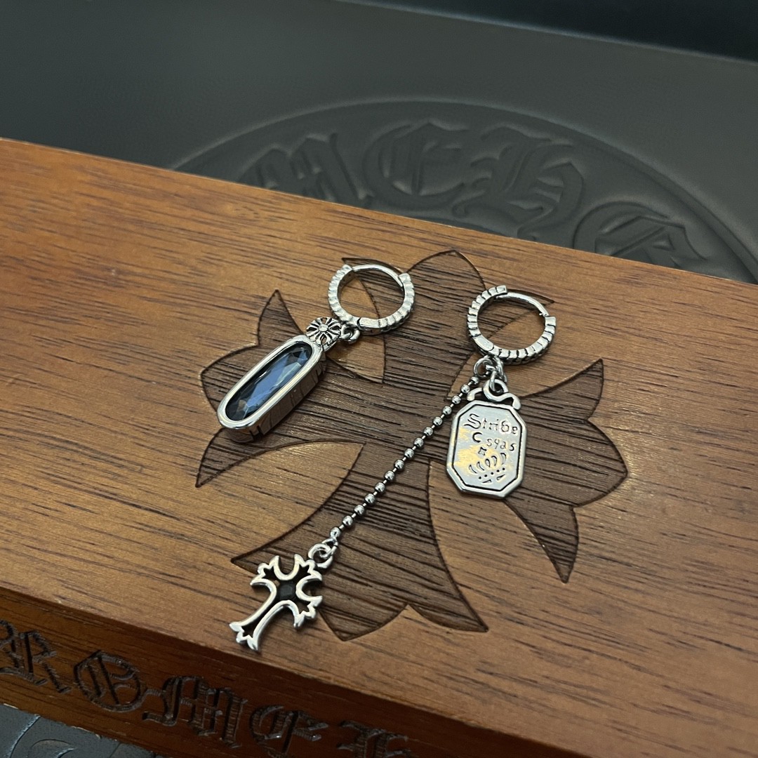 크롬하츠 귀걸이 124646 Chrome Hearts Earrings 썸네일 이미지