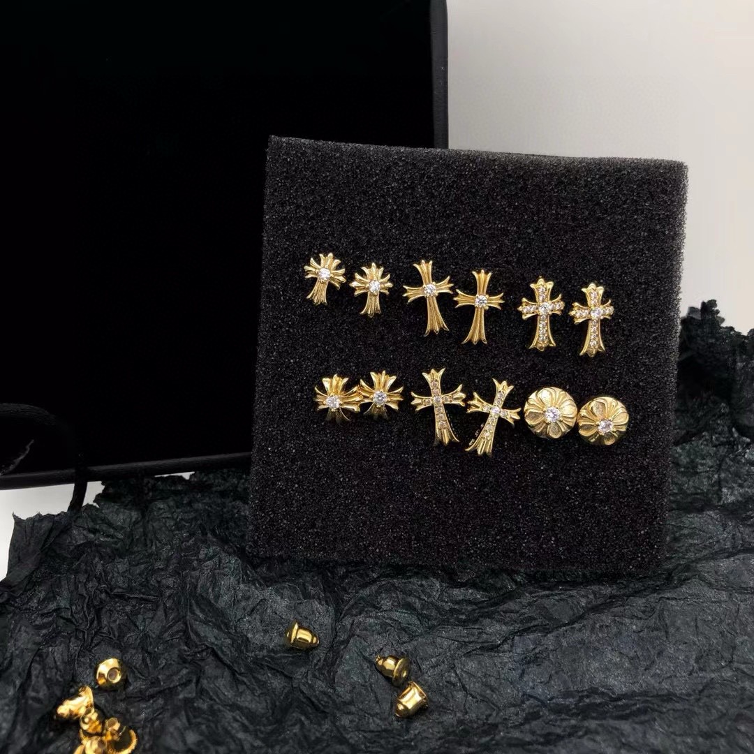 NO:112614,Croxin's new golden earrings arrive, top-quality fine workmanship, perfect reproduction., jewelry boutique, chrome hearts19860909克罗心 新款金色耳钉到货,顶级精工做工,完美复刻.,饰品精品,chrome hearts,Jewelry