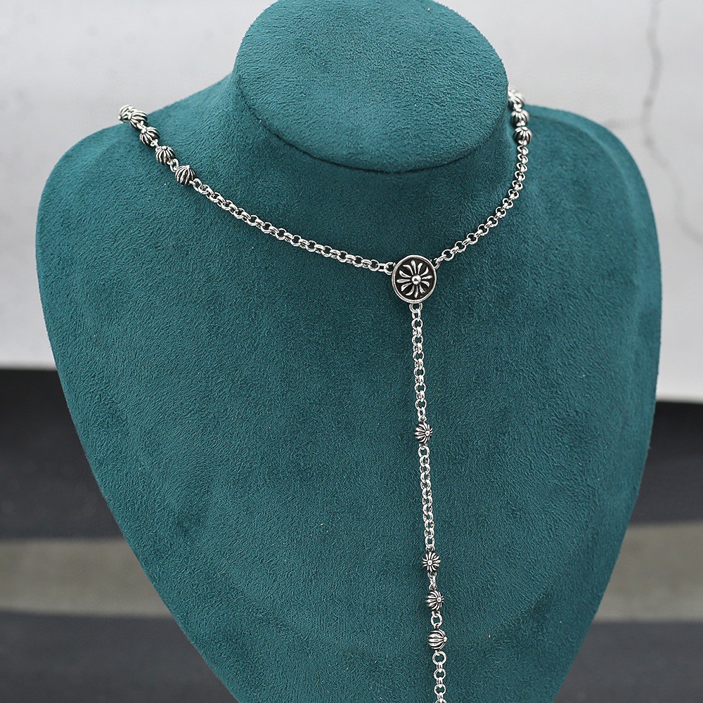 NO:109536,Batch New style [Counter Quality] Chrome Hearts Croxin Classic retro multi-element letter necklace Oval cross pendant Different pattern design styles with concave and convex shapes Present unique Cross Scout flowers are Croxin's ambitions, so they last longer. Genuine version Chrome Hearts Croxin Difference to the market ordinary light version, match the quality of the version, look at the details of the letter printing, the degree of retro old gray oxygen. Seiko version!  !  !  Pure handmade ~ Authentic model opening must-have fashion and fashion, both men and women can wear it, same style for couples, original official website, rock punk style silver style, retro elements, trendy and versatile!  , jewelry boutique, chrome hearts, chrome hearts, necklace19860909批 新款【专柜品质】Chrome Hearts克罗心 经典复古多元素字母项链 椭圆十字架吊坠 凹凸造型不同的花纹设计风格 呈现出与众不同 十字架 童军花是克罗心的志 所以更经久不衰 正品打版Chrome Hearts克罗心 区别市场普通轻版 对版对标品质 看字印细节 复古做旧灰氧程度.精工版本！！！ 纯手工打造 ～正品开模潮流时尚必备 男女均可佩戴 情侣同款 官网原版 摇滚朋克泰银风格 复古元素 潮流百搭！,饰品精品,chrome hearts,chrome hearts,necklace,Jewelry