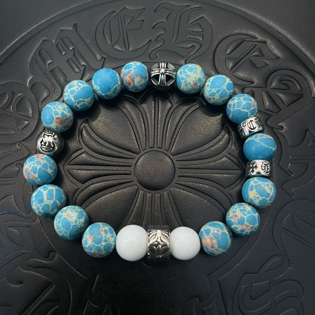 NO:109754,New [Counter Quality] Chrome Hearts Croxin Classic retro multi-element bracelet bracelets, different pattern design styles with different concave and convex shapes, presenting uniqueness. Cross Scout flowers are Croxin's ambitions, so they last longer. Genuine version of Chrome Hearts Croxin, differentiating the market ordinary light version, matching the quality, looking at the details of the letter printing, retro old gray oxygen level. Seiko version!  !  !  Pure handmade ~ Authentic model opening must-have fashion and fashion, both men and women can wear it, same style for couples, original official website, rock punk style silver style, retro elements, trendy and versatile!  , jewelry boutique, chrome hearts, chrome hearts, bracelet19860909新款【专柜品质】Chrome Hearts克罗心 经典复古多元素手链手串,凹凸造型不同的花纹设计风格 呈现出与众不同 十字架 童军花是克罗心的志 所以更经久不衰 正品打版Chrome Hearts克罗心 区别市场普通轻版 对版对标品质 看字印细节 复古做旧灰氧程度.精工版本！！！ 纯手工打造 ～正品开模潮流时尚必备 男女均可佩戴 情侣同款 官网原版 摇滚朋克泰银风格 复古元素 潮流百搭！,饰品精品,chrome hearts,chrome hearts,bracelet,Jewelry