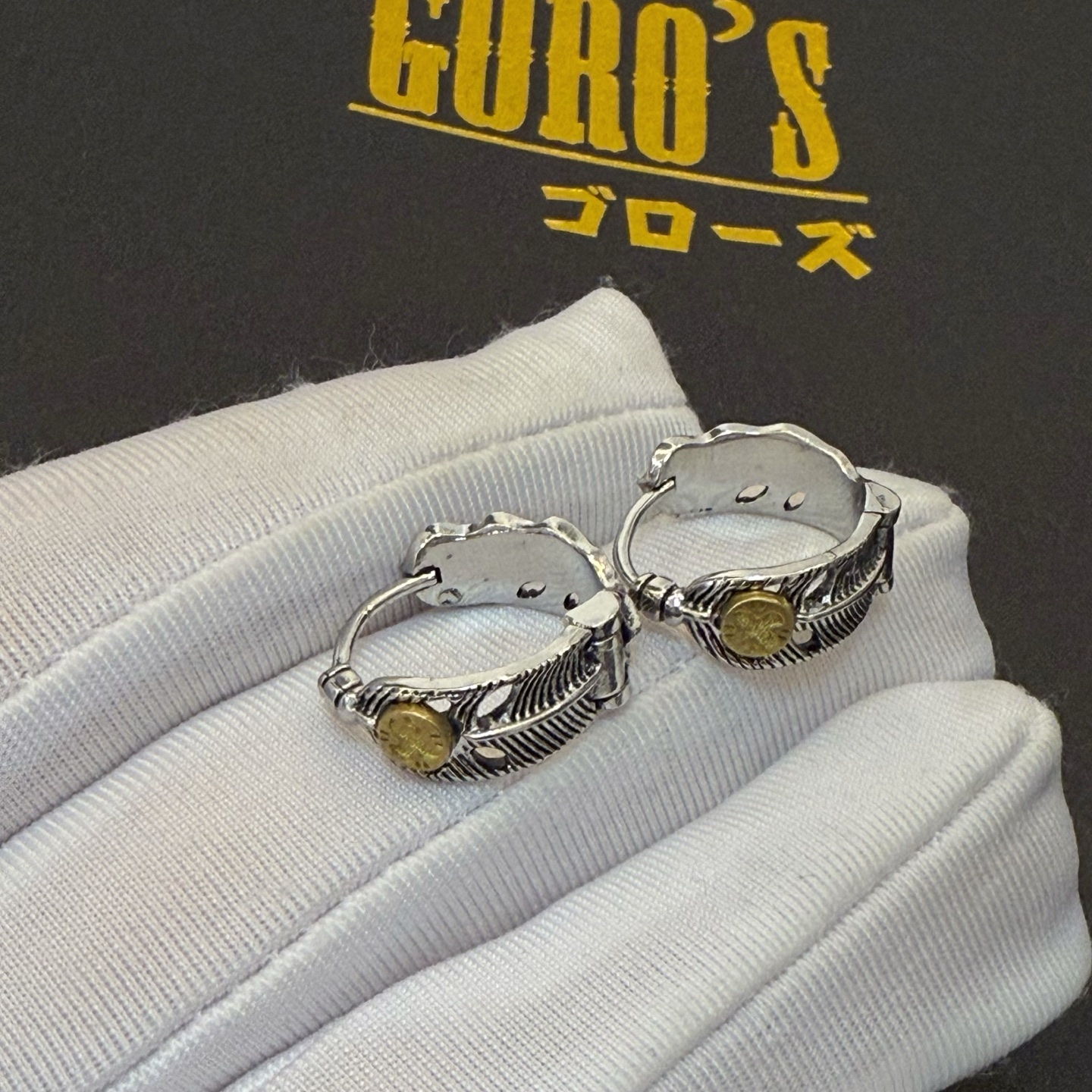 NO:110065,[New Products are on the Shelves] Goro Takahashi Goro retro gold earrings, top version, accurate exclusive shooting, focusing on the high-end market, absolutely different from the ordinary version!  The details of the picture product are consistent with ZP!  Original production process, precision quality, purely handmade, authentic model opening, fashion essentials, both men and women can wear, same couple style, rock punk silver style, retro elements, trendy and versatile, same style on the official website, fine jewelry19860909【新品上架】Goro’s高桥吾郎复古点金耳钉,顶级版本 认准独家拍摄 主攻高端市场 绝对区别普通版本！图片产品细节与ZP一致！原版制作工艺 精工品质 纯手工打造 ～正品开模潮流时尚必备 男女均可佩戴 情侣款同款 摇滚朋克泰银风格 复古元素 潮流百搭 官网同款,饰品精品,Jewelry